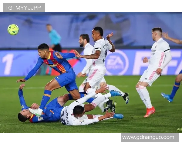 足球明星精彩对决集锦全景展示带你领略绿茵场上的巅峰对抗